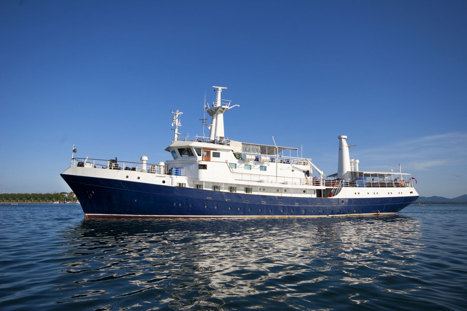 The White Pearl liveaboard at anchor in Philippine waters